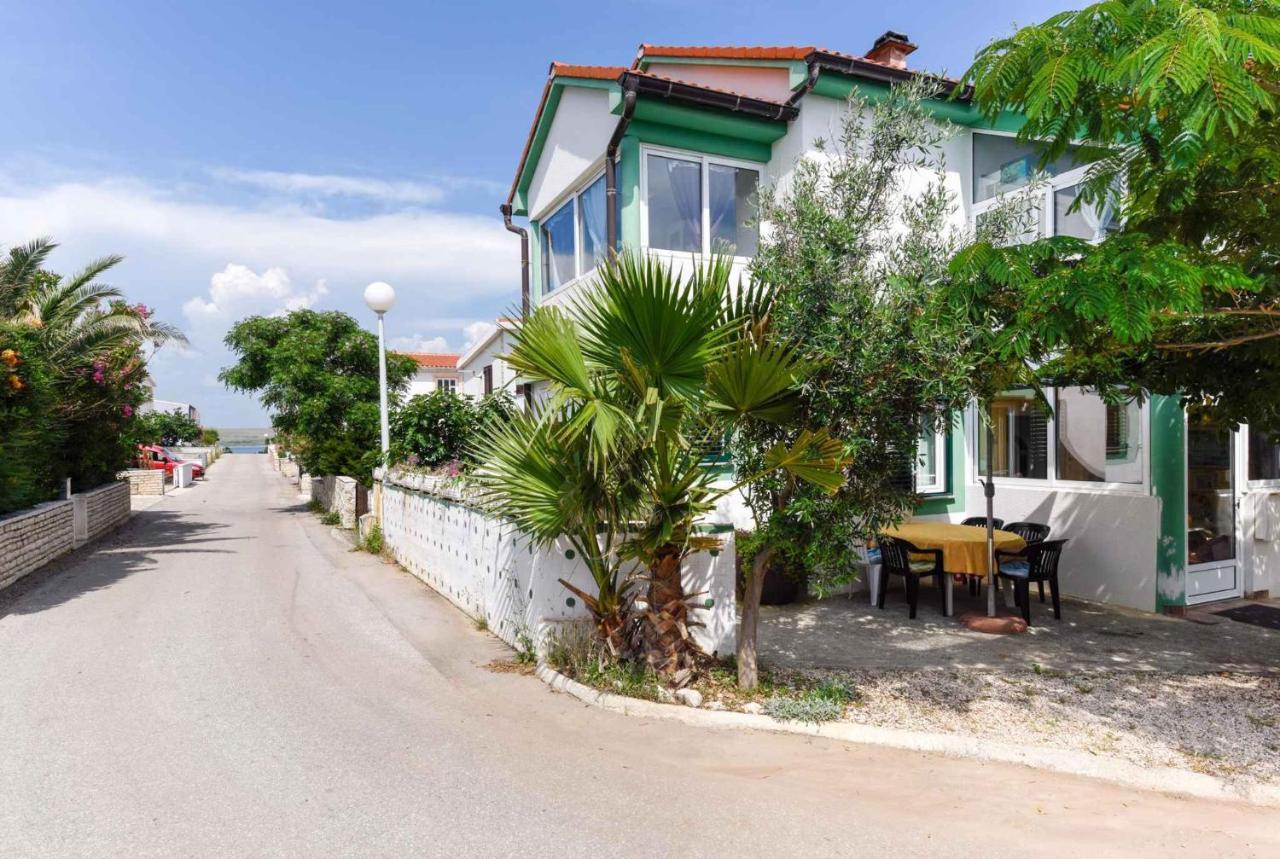 Apartments In Vir/Insel Vir 34750 Экстерьер фото